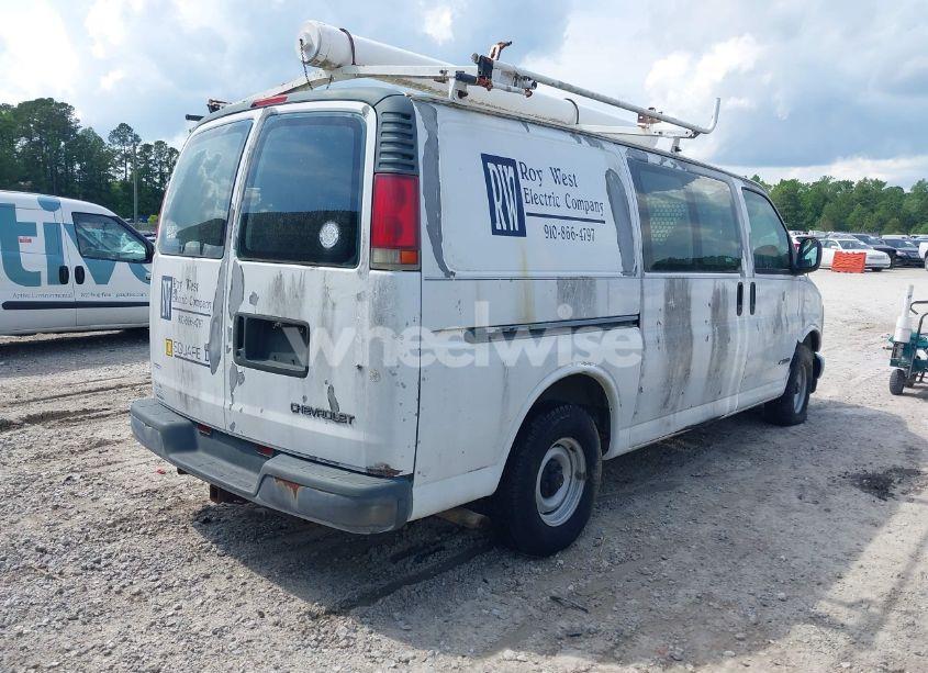 Photo 4 of 1998 Chevrolet Chevy VAN G1500 (VIN 1GCEG15M6W1009839)