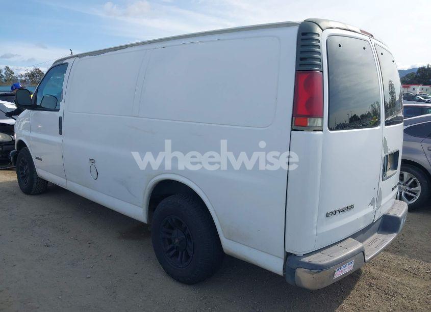 Photo 3 of 2002 Chevrolet Express (VIN 1GCEG15W121226906)
