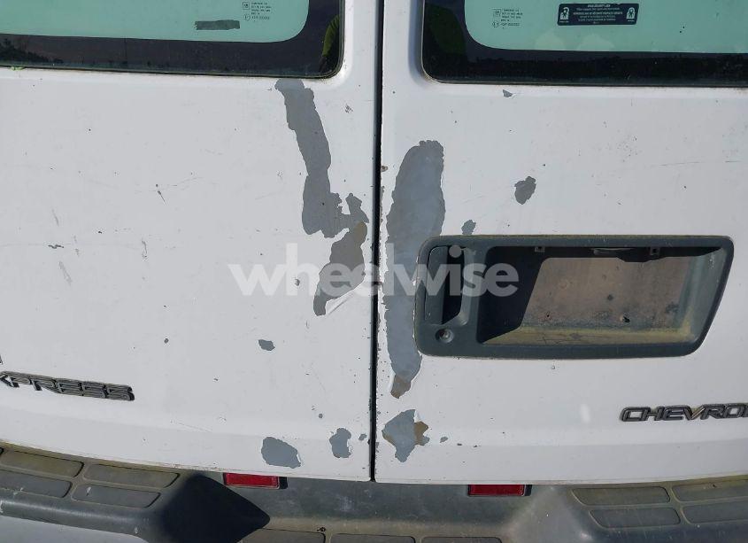 Photo 14 of 2002 Chevrolet Express (VIN 1GCEG15W321157717)