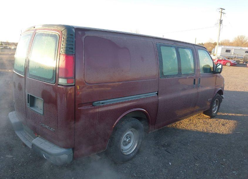 Photo 4 of 1998 Chevrolet Chevy VAN G1500 (VIN 1GCEG15W4W1051461)