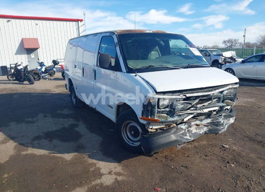 2002 Chevrolet Express (VIN 1GCEG15W621214878) main photo