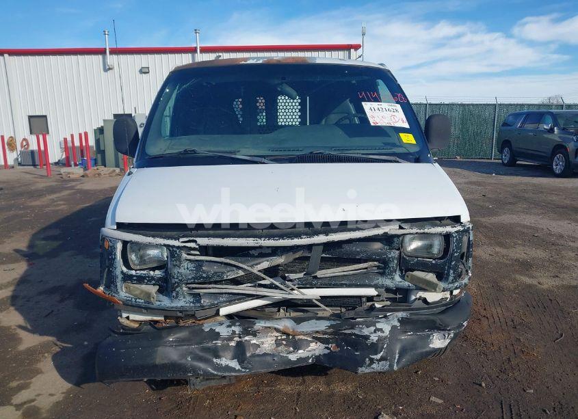 Photo 12 of 2002 Chevrolet Express (VIN 1GCEG15W621214878)