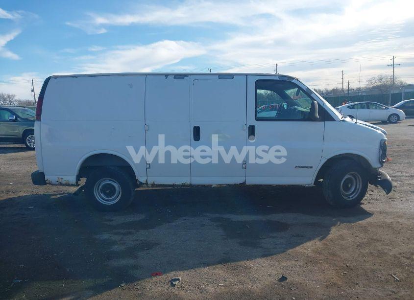Photo 13 of 2002 Chevrolet Express (VIN 1GCEG15W621214878)