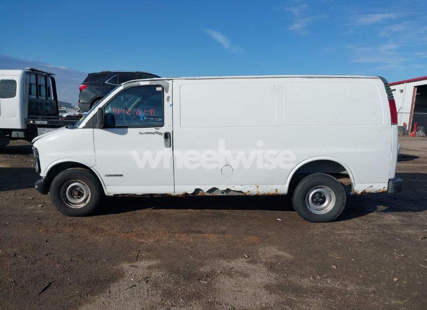Photo 14 of 2002 Chevrolet Express (VIN 1GCEG15W621214878)