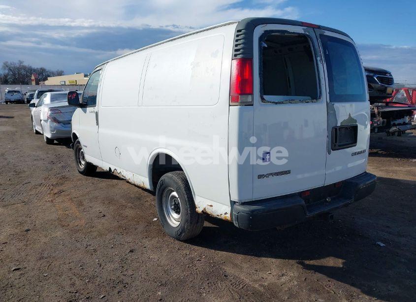 Photo 3 of 2002 Chevrolet Express (VIN 1GCEG15W621214878)