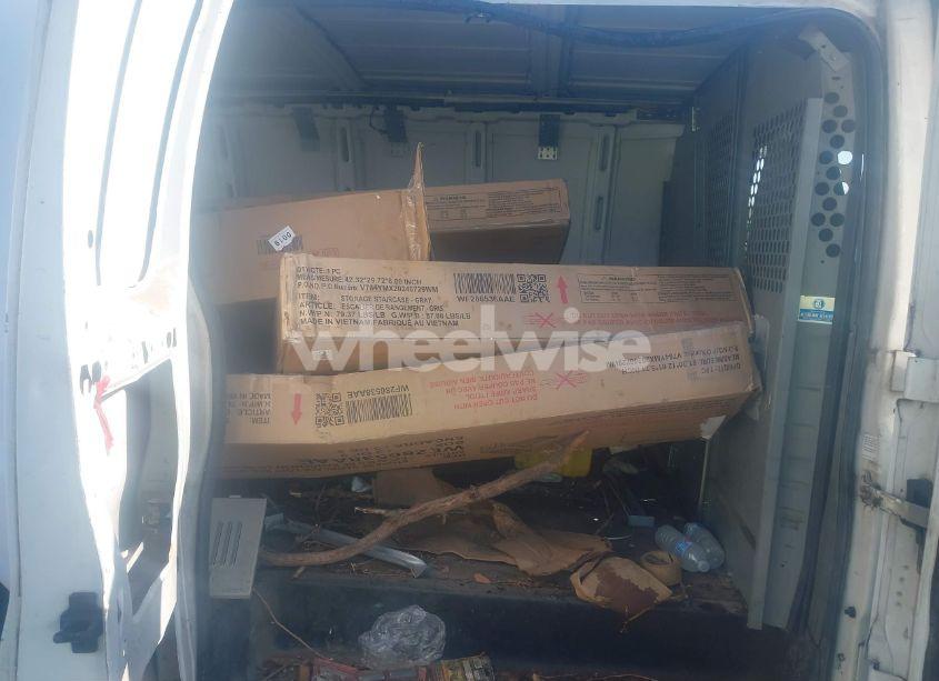 Photo 8 of 2002 Chevrolet Express (VIN 1GCEG15W621214878)