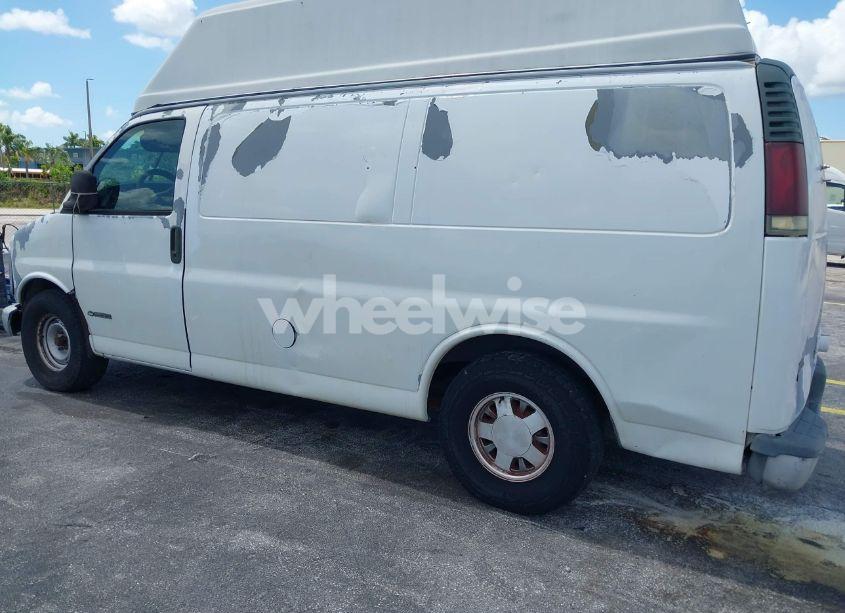 Photo 12 of 1999 Chevrolet Express (VIN 1GCEG15WXX1156166)