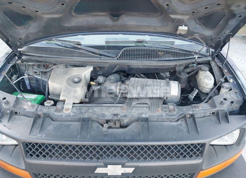 Photo 10 of 2003 Chevrolet Express (VIN 1GCEG15X731206427)
