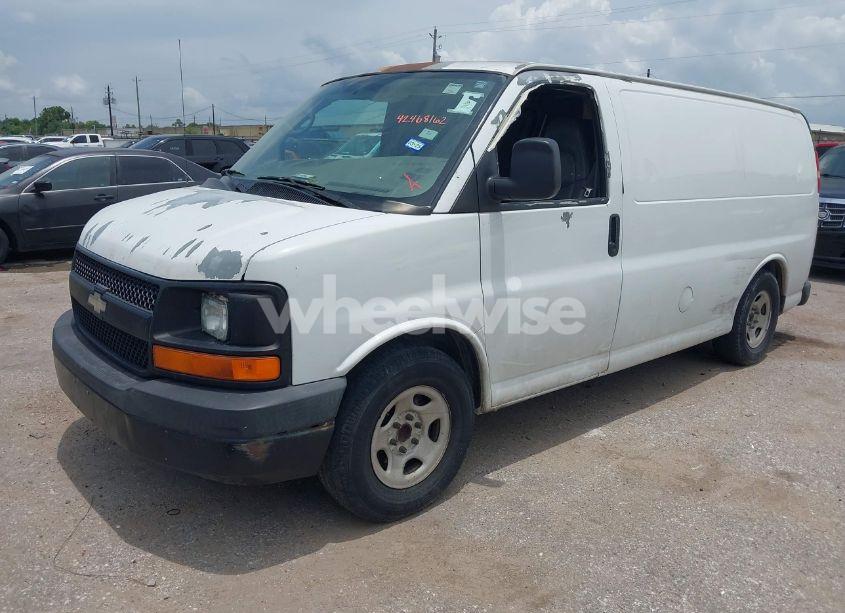 Photo 2 of 2006 Chevrolet Express WORK VAN (VIN 1GCEG15XX61151265)