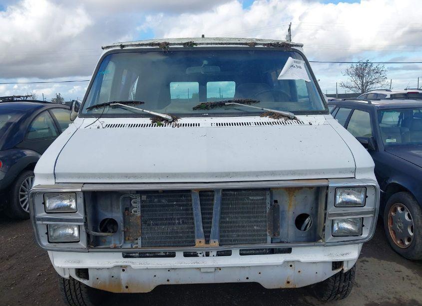 Photo 12 of 1984 Chevrolet G20 (VIN 1GCEG25F2E7124750)