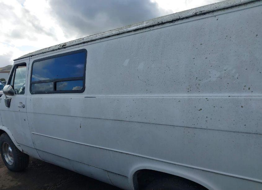 Photo 14 of 1984 Chevrolet G20 (VIN 1GCEG25F2E7124750)