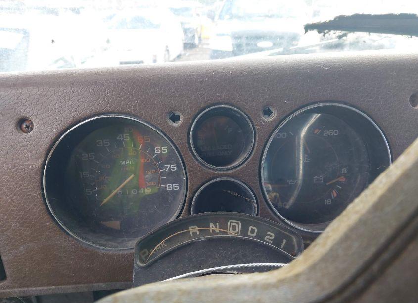 Photo 7 of 1984 Chevrolet G20 (VIN 1GCEG25F2E7124750)