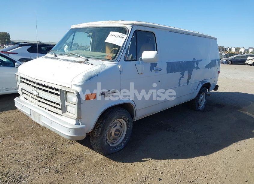 Photo 2 of 1989 Chevrolet G20 (VIN 1GCEG25H8K7165980)