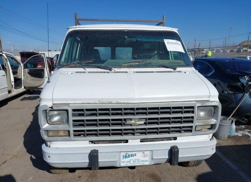 Photo 12 of 1994 Chevrolet G20 (VIN 1GCEG25K3RF121803)