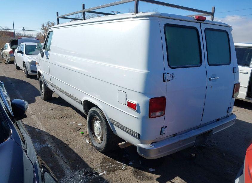 Photo 3 of 1994 Chevrolet G20 (VIN 1GCEG25K3RF121803)