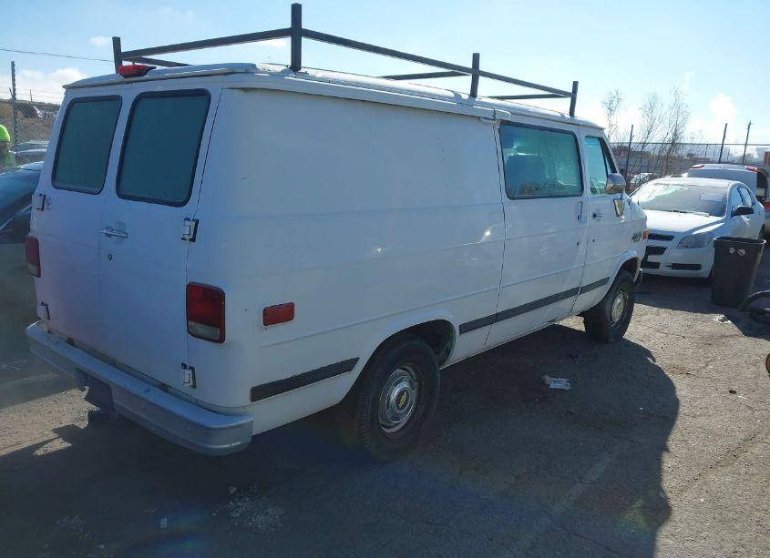 Photo 4 of 1994 Chevrolet G20 (VIN 1GCEG25K3RF121803)