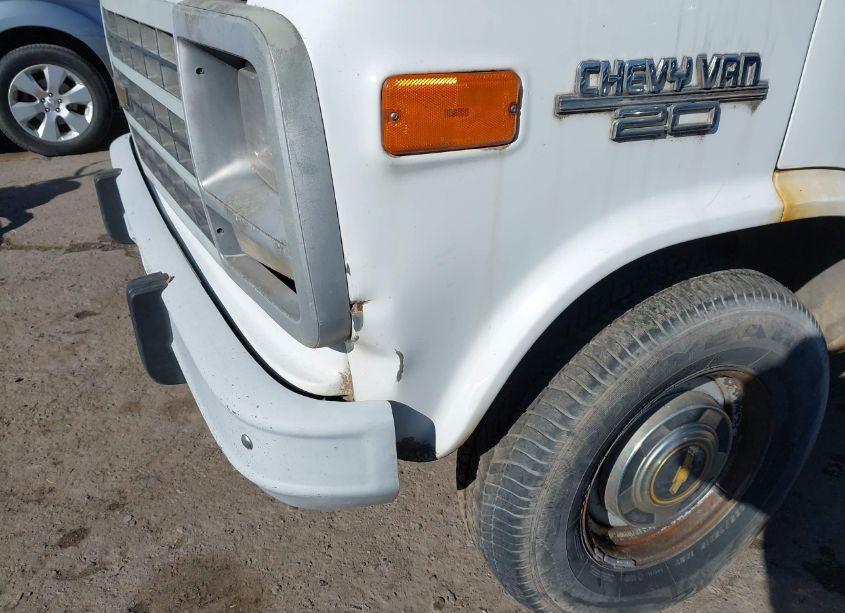 Photo 6 of 1994 Chevrolet G20 (VIN 1GCEG25K3RF121803)