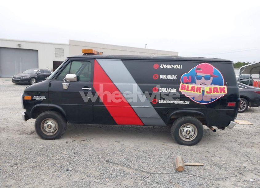 Photo 14 of 1994 Chevrolet G20 (VIN 1GCEG25K4RF118893)