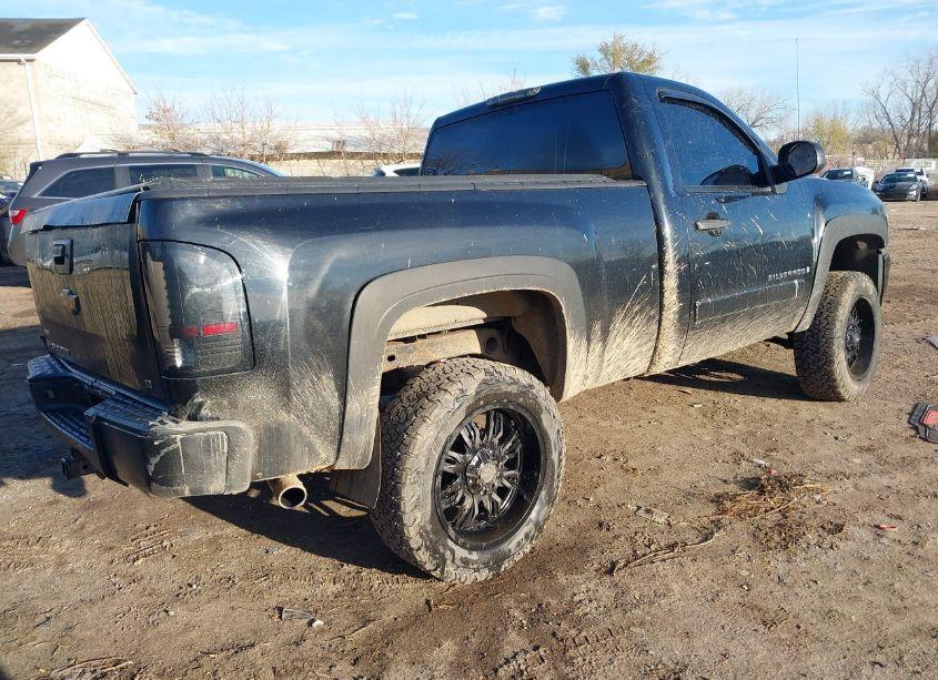 Photo 4 of 2007 Chevrolet Silverado 1500 LT1 (VIN 1GCEK14027Z651877)
