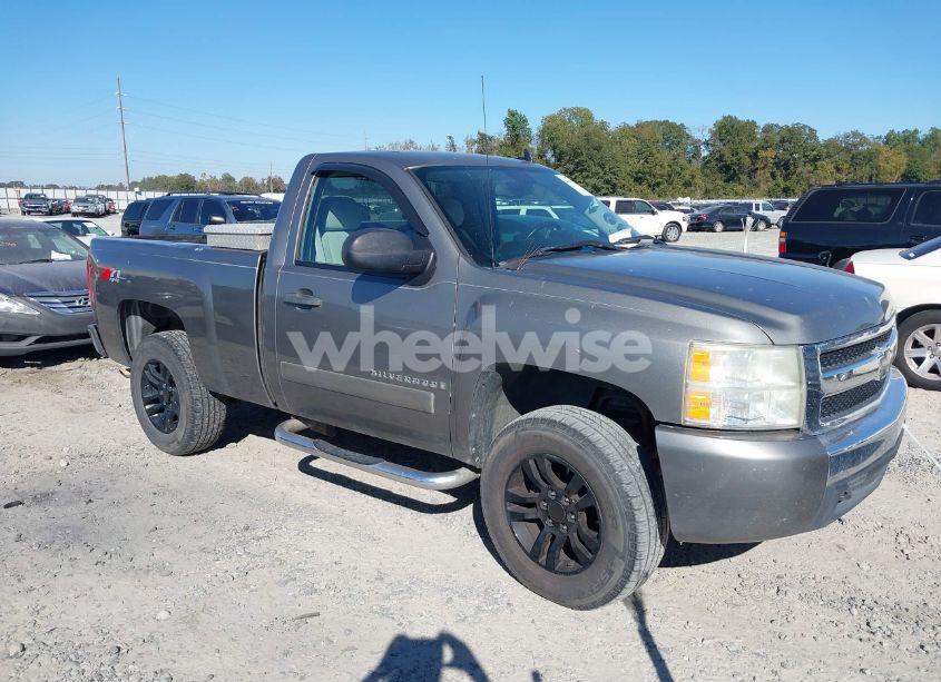 2008 Chevrolet Silverado 1500 LT1 (VIN 1GCEK14068Z325758) main photo