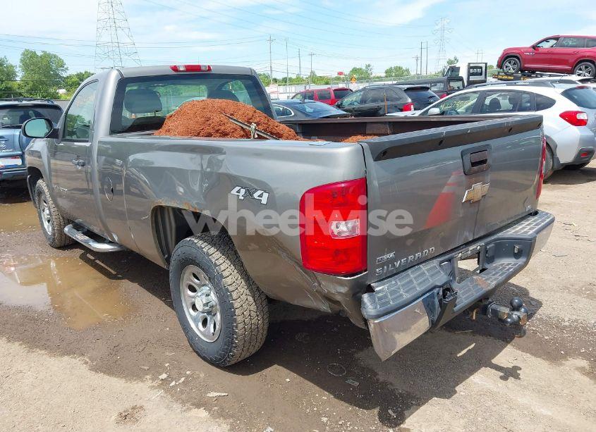 Photo 3 of 2007 Chevrolet Silverado 1500 WORK TRUCK (VIN 1GCEK14097Z644988)