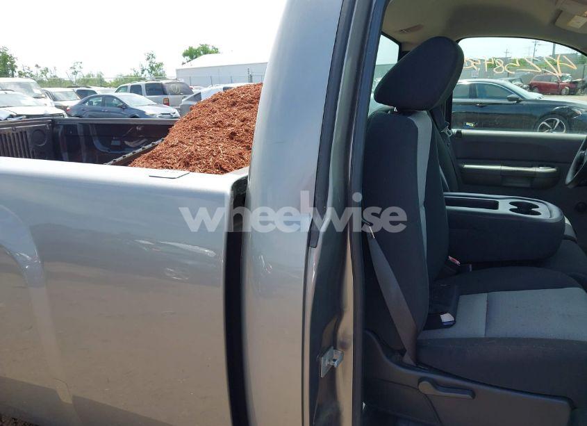 Photo 8 of 2007 Chevrolet Silverado 1500 WORK TRUCK (VIN 1GCEK14097Z644988)