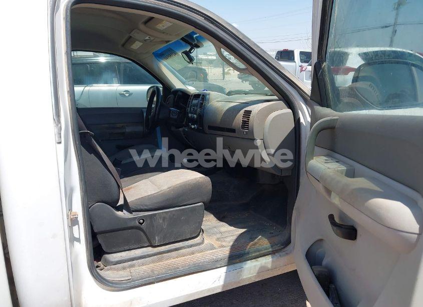 Photo 5 of 2007 Chevrolet Silverado 1500 WORK TRUCK (VIN 1GCEK14C47Z626649)