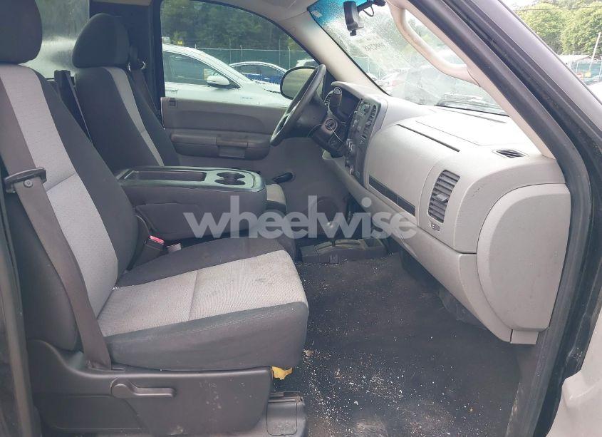 Photo 5 of 2007 Chevrolet Silverado 1500 WORK TRUCK (VIN 1GCEK14CX7Z546272)