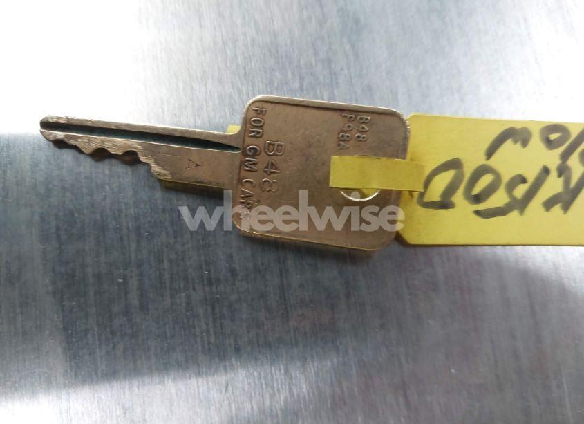 Photo 11 of 1984 Chevrolet K10 (VIN 1GCEK14H3EF353374)