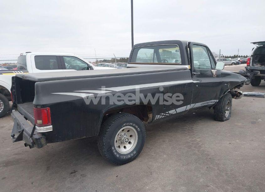 Photo 4 of 1984 Chevrolet K10 (VIN 1GCEK14H3EF353374)