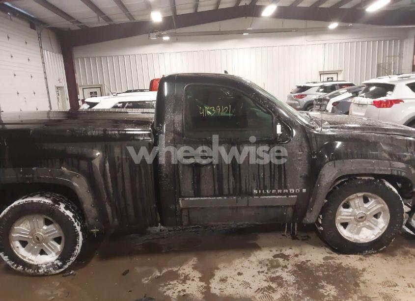 Photo 13 of 2007 Chevrolet Silverado 1500 LT1 (VIN 1GCEK14J17Z652656)