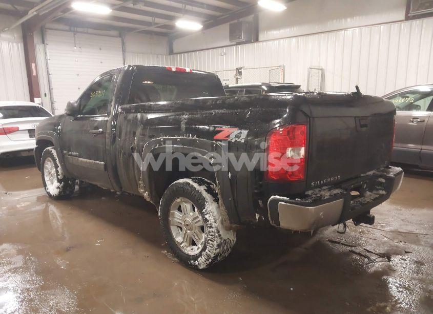 Photo 3 of 2007 Chevrolet Silverado 1500 LT1 (VIN 1GCEK14J17Z652656)