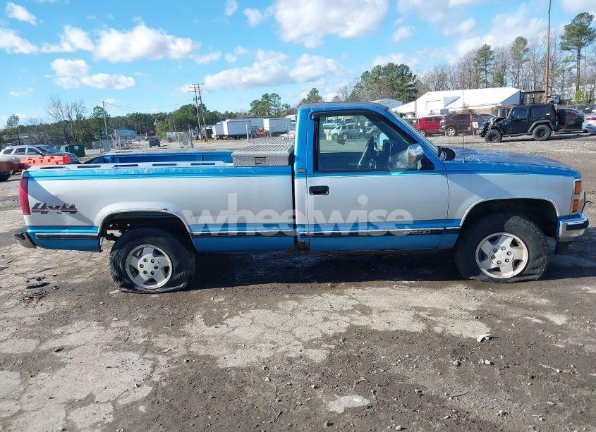 Photo 13 of 1992 Chevrolet Gmt-400 K1500 (VIN 1GCEK14K3NE213228)