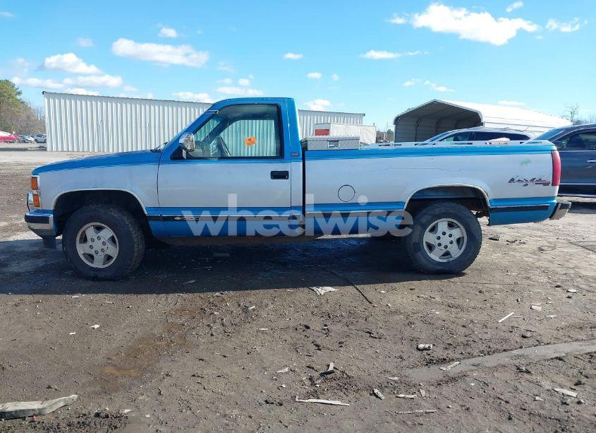 Photo 14 of 1992 Chevrolet Gmt-400 K1500 (VIN 1GCEK14K3NE213228)