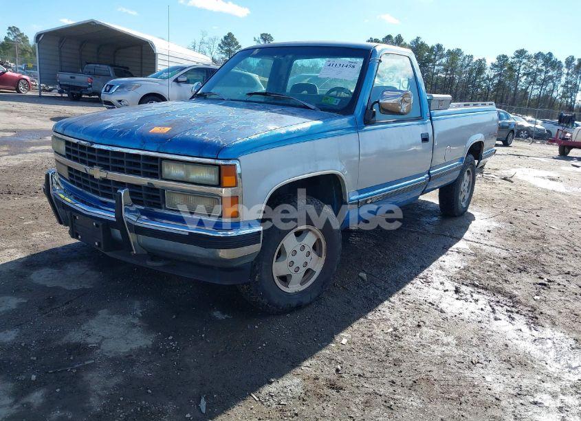 Photo 2 of 1992 Chevrolet Gmt-400 K1500 (VIN 1GCEK14K3NE213228)