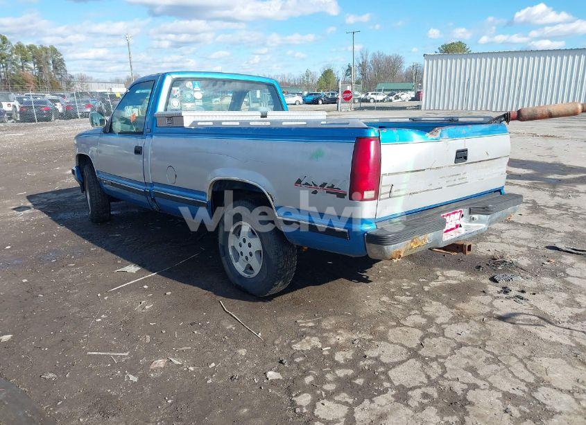 Photo 3 of 1992 Chevrolet Gmt-400 K1500 (VIN 1GCEK14K3NE213228)