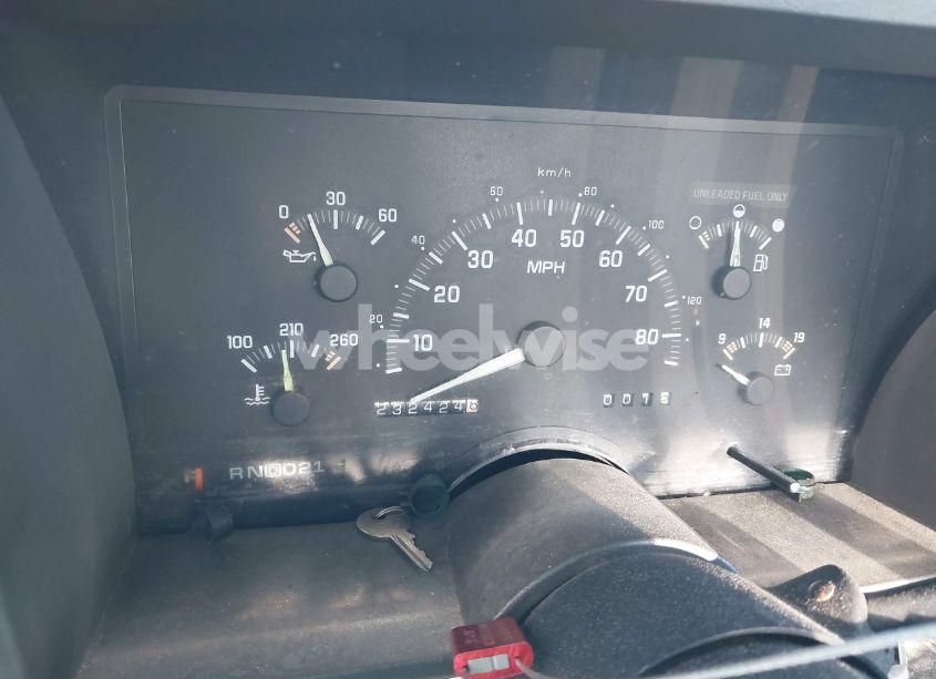Photo 7 of 1992 Chevrolet Gmt-400 K1500 (VIN 1GCEK14K3NE213228)