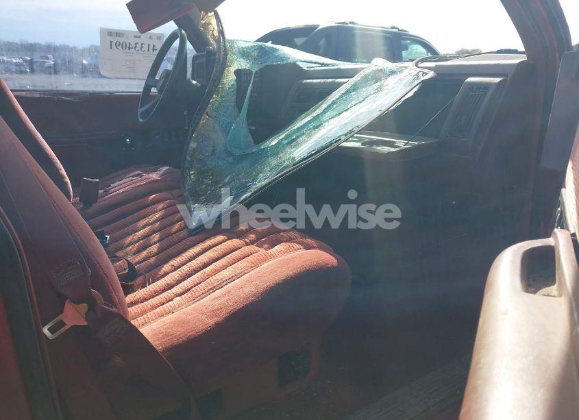 Photo 5 of 1992 Chevrolet Gmt-400 K1500 (VIN 1GCEK14K4NZ191913)