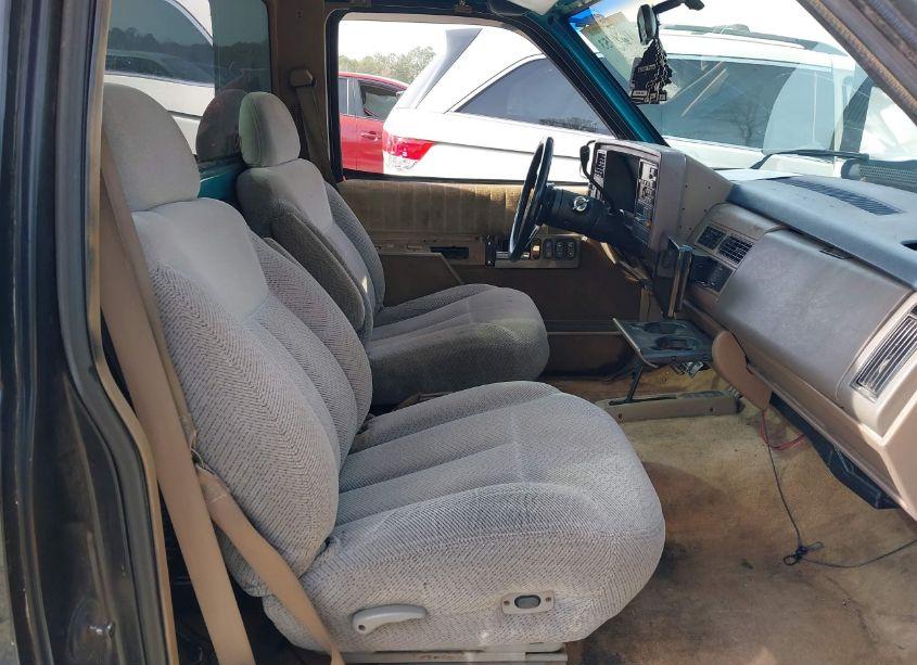 Photo 5 of 1993 Chevrolet Gmt-400 K1500 (VIN 1GCEK14K4PZ160471)