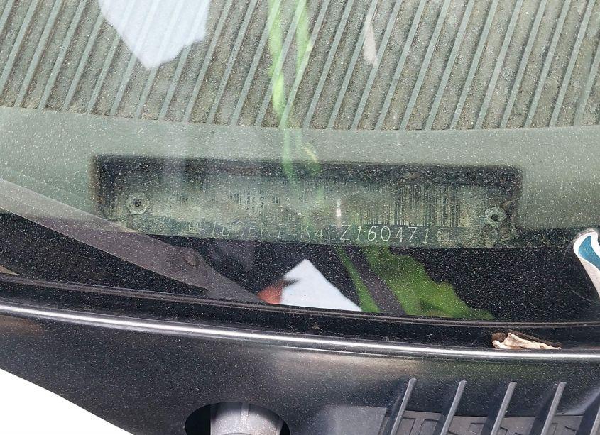 Photo 9 of 1993 Chevrolet Gmt-400 K1500 (VIN 1GCEK14K4PZ160471)