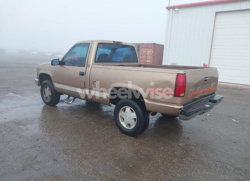 Photo 3 of 1995 Chevrolet Gmt-400 K1500 (VIN 1GCEK14K4SZ168062)