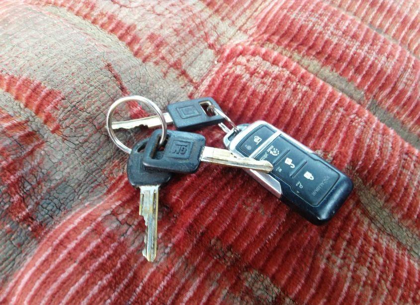 Photo 11 of 1992 Chevrolet Gmt-400 K1500 (VIN 1GCEK14K5NZ167992)