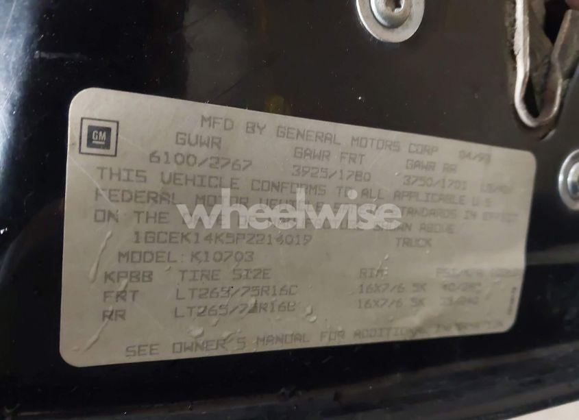 Photo 9 of 1993 Chevrolet Gmt-400 K1500 (VIN 1GCEK14K5PZ214019)