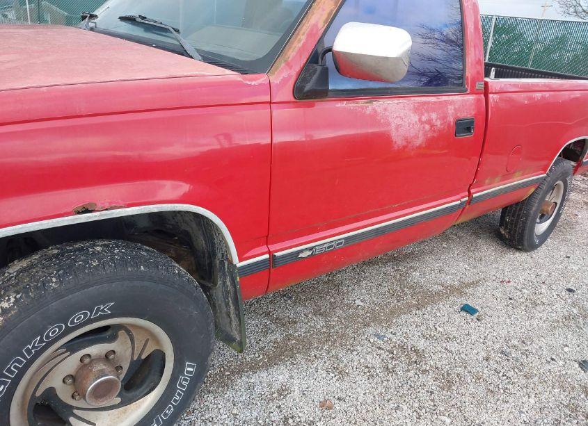 Photo 13 of 1992 Chevrolet Gmt-400 K1500 (VIN 1GCEK14K7NE208047)