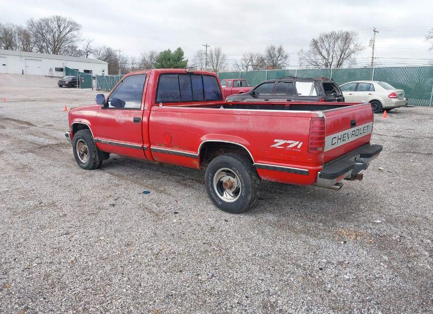 Photo 3 of 1992 Chevrolet Gmt-400 K1500 (VIN 1GCEK14K7NE208047)