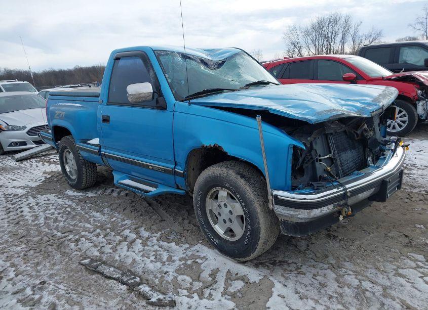 1994 Chevrolet Gmt-400 K1500 (VIN 1GCEK14K7RZ269445) main photo