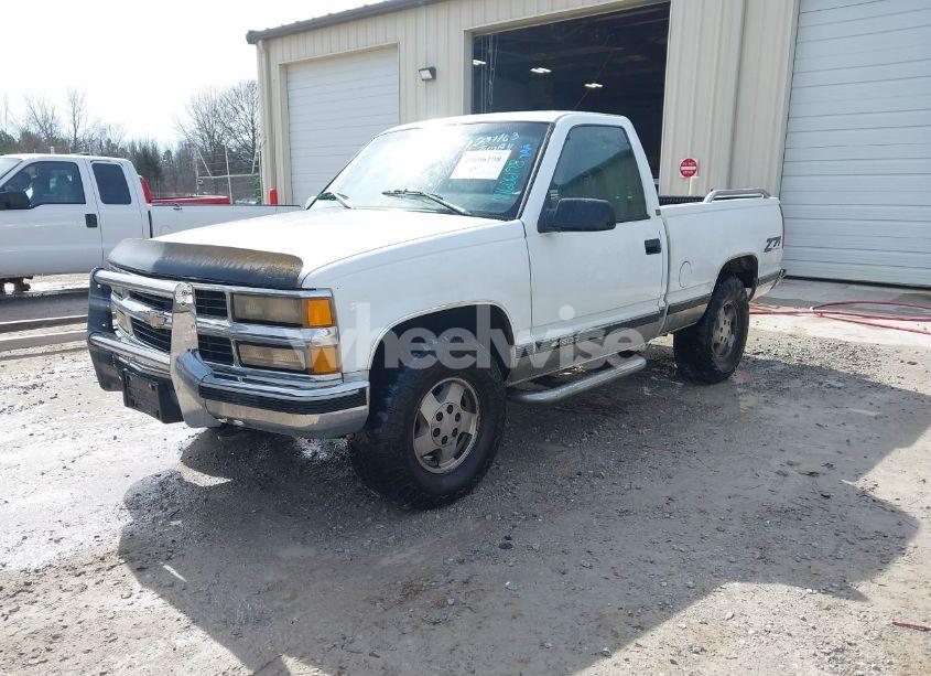 Photo 2 of 1995 Chevrolet Gmt-400 K1500 (VIN 1GCEK14K9SZ251163)