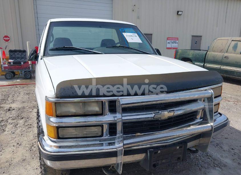 Photo 6 of 1995 Chevrolet Gmt-400 K1500 (VIN 1GCEK14K9SZ251163)