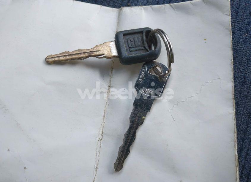 Photo 11 of 1996 Chevrolet Gmt-400 K1500 (VIN 1GCEK14M9TE123094)