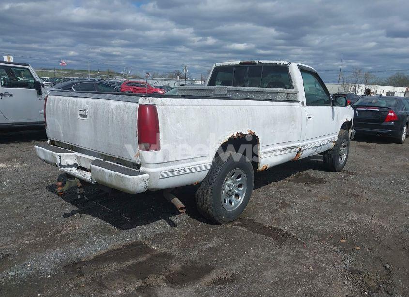 Photo 4 of 1996 Chevrolet Gmt-400 K1500 (VIN 1GCEK14M9TE123094)